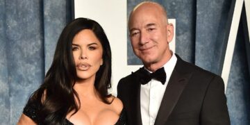 Jeff Bezos Spares No Expense As He Transforms $90M Florida Love Nest