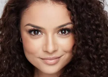 Sophie Rose Gutterman Reveals the Ultimate Holiday 2025 Hair Edit: Which Trends to Try (and Skip)