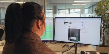 Mind the 'LinkedIn' gender gap