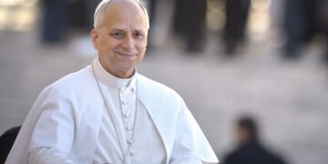 Pope Leo meets with film stars and directors at Vatican – and gets a basketball jersey from Spike Lee | World News