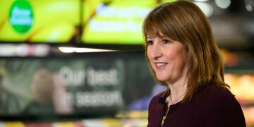 Budget 2025: Rachel Reeves calls for Labour MPs to unite – but admits they might not like everything | Politics News