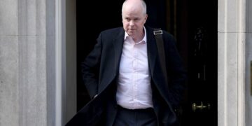 Union demands Sir Robbie Gibb’s removal from BBC board to defend ‘political impartiality’ | UK News