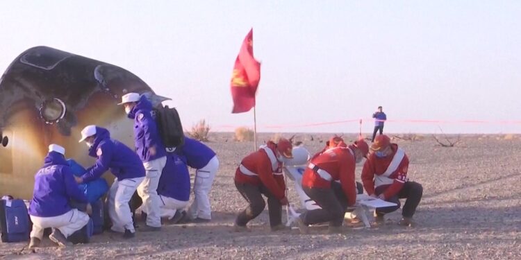 Stranded Chinese astronauts return to Earth after space capsule damaged | Science, Climate & Tech News