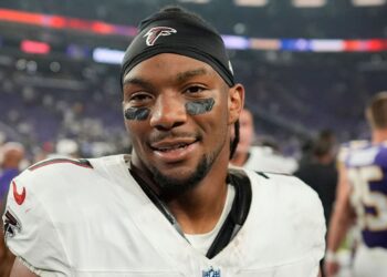 NFL: Jonathan Taylor vs Bijan Robinson heads to Germany as Daniel Jones and Indianapolis Colts face new pressure | NFL News