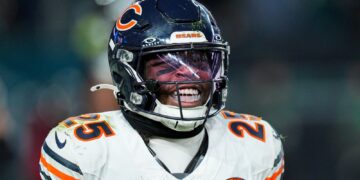 NFL: Philadelphia Eagles suffer 24-15 defeat to Chicago Bears as Super Bowl champions are booed by home fans | NFL News