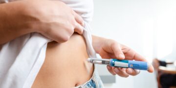 Brain scientists are seeking weight-loss drugs without the nausea : Shots