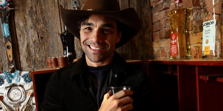 Lobos 1707 Founder Diego Osorio Shares How to Throw the Perfect Holiday Celebration (and Avoid Party Fouls)