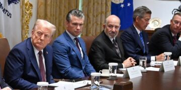 Top ‘Manosphere’ Podcaster Shreds Trump Official’s Plea With Disturbingly Dark Riff