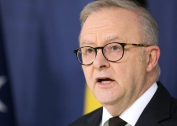 Australian Prime Minister Pledges Tougher Gun Laws After Sydney Mass Shooting