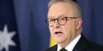 Australian Prime Minister Pledges Tougher Gun Laws After Sydney Mass Shooting