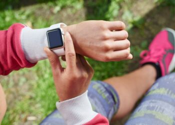 How To Turn Off Apple Watch’s ‘Almond Mom’ Features