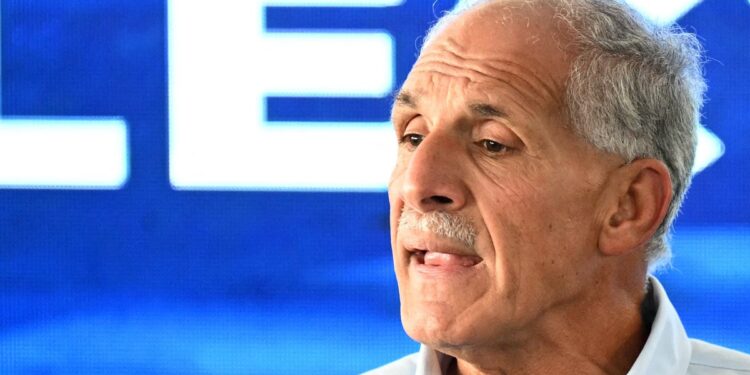 Trump-Backed Candidate Nasry Asfura Declared Winner Of Honduras’ Presidential Vote