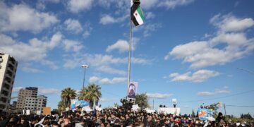 Clashes erupt in Syria as Alawite minority protests deadly Homs mosque bombing