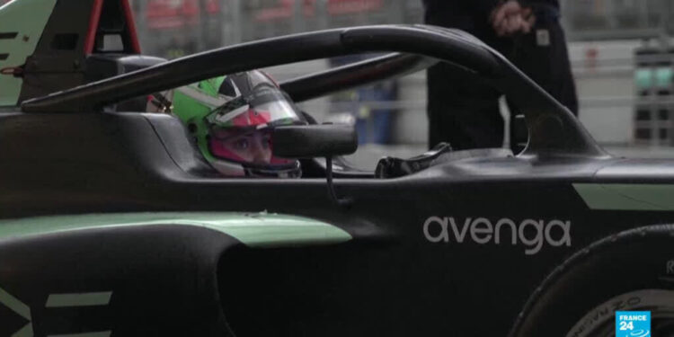 Breaking barriers: Teen racer Skye Parker takes on Formula 4