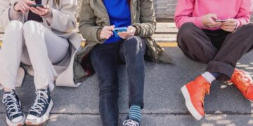 Days before Australia's social media ban, teens race to find loopholes