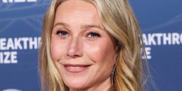 Gwyneth Paltrow Coyly Plays Matchmaker For Daughter Apple