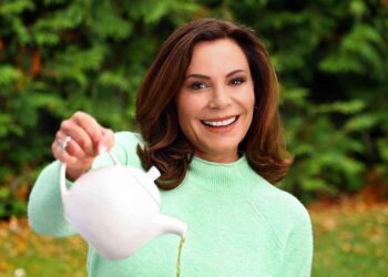 Luann de Lesseps Was Making ‘Well Into 7 Figures’ With the Help of Cabaret