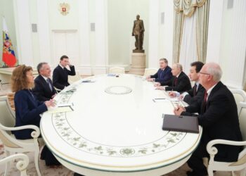 Putin Meets With Witkoff, Kushner to Discuss Ukraine Peace Plan