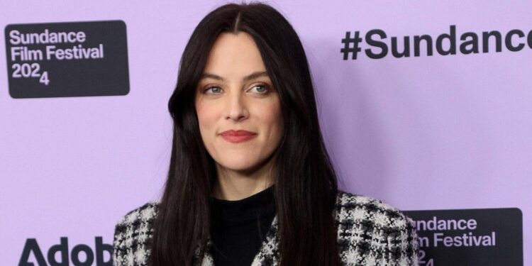 Riley Keough Trying To Hold Family Together Amid Egg Donor Drama