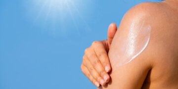 Scientists Uncover a Never-Before-Seen Natural Sunscreen Molecule