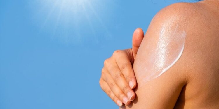 Scientists Uncover a Never-Before-Seen Natural Sunscreen Molecule