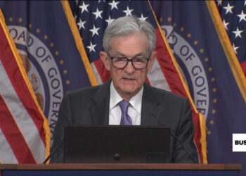 US Federal Reserve cuts rate by 25 basis points, but dissenting voices heard