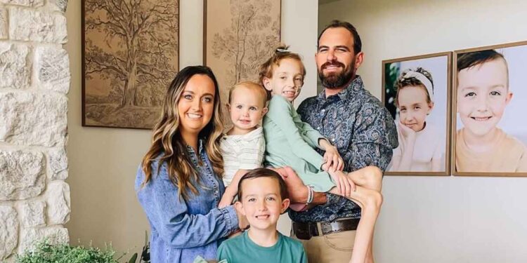 Influencer Brie Bird Dies at Age 9 After Battling Stage 4 Cancer