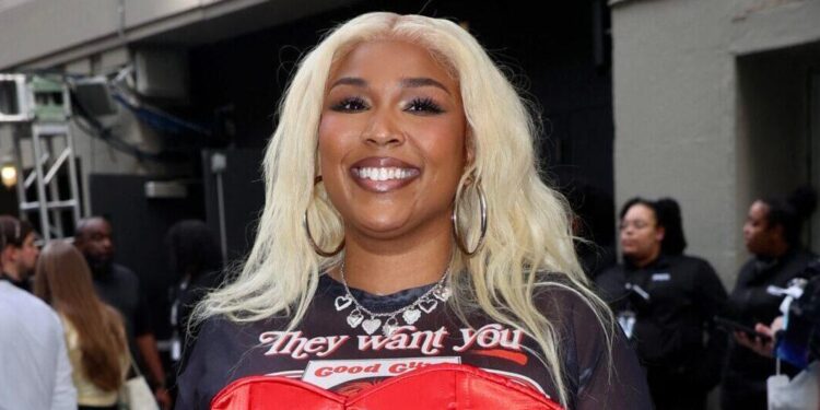Lizzo Former Dancers Drop Fat-Shaming Allegations