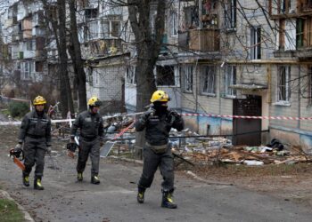 Ukraine and US agree updated 20-point peace plan after Moscow hit by another deadly bombing | World News