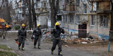 Ukraine and US agree updated 20-point peace plan after Moscow hit by another deadly bombing | World News