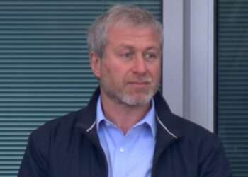 Tory shadow minister accused of ‘conflict of interest’ over Abramovich case | Politics News