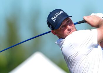 Hero World Challenge: Sepp Straka surges into lead with Scottie Scheffler one shot back at PGA Tour event | Golf News