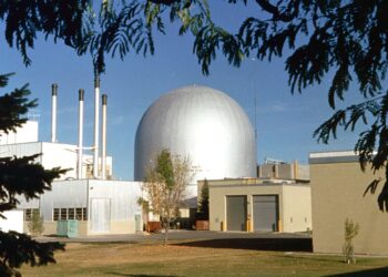 Trump’s rush to build nuclear reactors raises worries : NPR