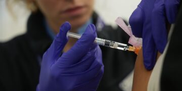 What Is the ‘Super Flu’ That Is Spreading in Europe and the United States?