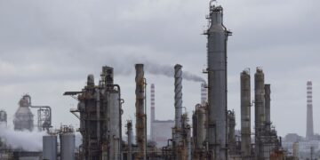 Trump Wants Venezuela’s Oil. Getting It Might Not Be So Simple