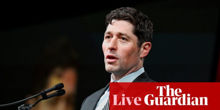 Minneapolis mayor says he will continue to speak out and ‘we won’t be intimidated’ – live | Minnesota ICE shootings