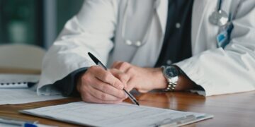 Urologist Shares Tips For Healthy Peeing