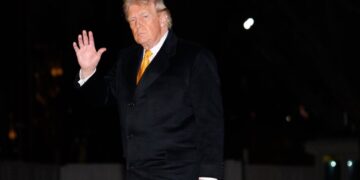 Trump Says Second Venezuela Strike Possible If Government Does Not Cooperate