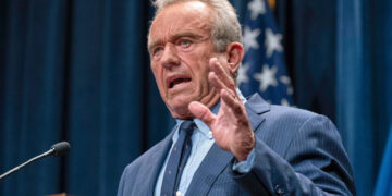 US scraps universal child vaccine guidance, drawing expert concern