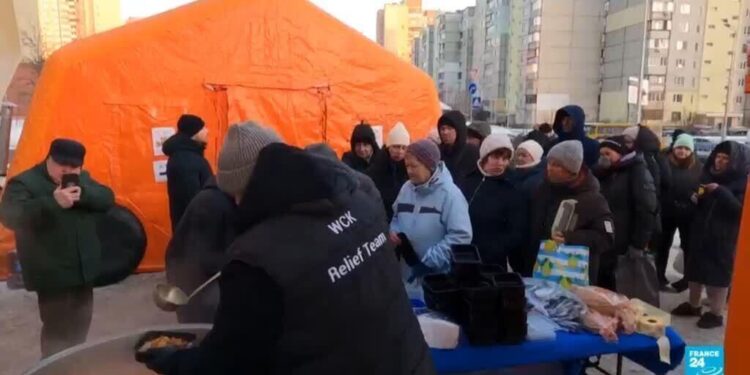 Residents left without power as Russia targets Ukraine's energy grid