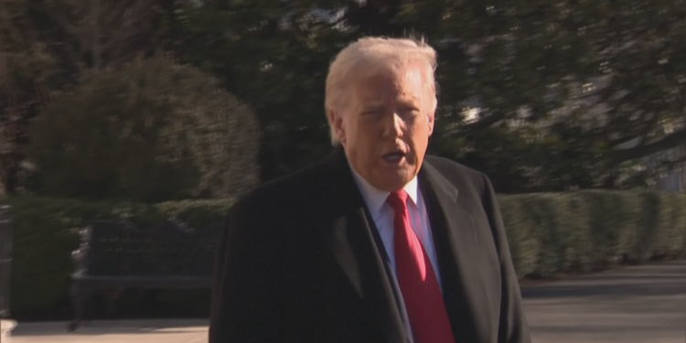 Trump praises 'low' inflation data, doubles down on rate cut demands