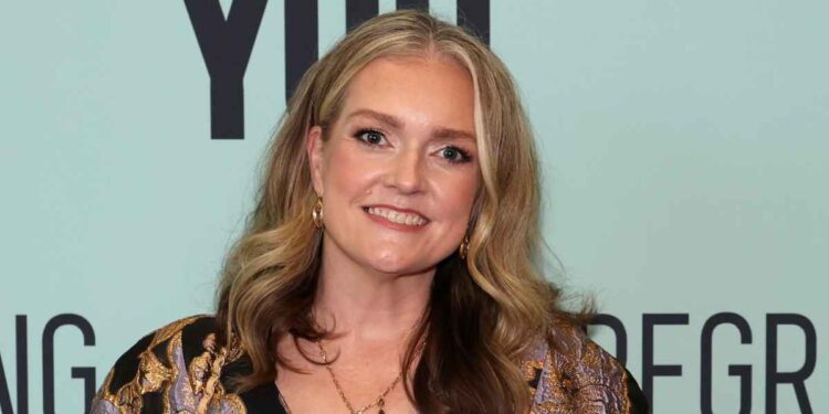 It Ends With Us Author Colleen Hoover Reveals Cancer Diagnosis