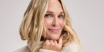 Molly Sims Reveals How to Get a Good Night’s Sleep (or at Least Look Like You Did)