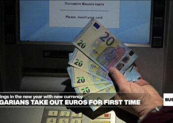 Bulgarians ring in the new year by withdrawing euros