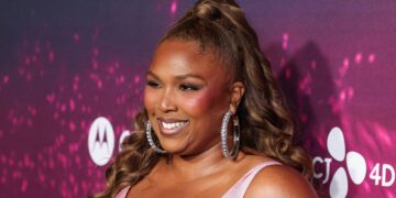 Lizzo Begs ‘Blogs’ To ‘Take Down’ Pics Of Her In Instagram Post