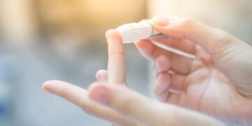 Finger prick blood test trial ‘could revolutionise’ Alzheimer’s diagnosis, say experts | UK News