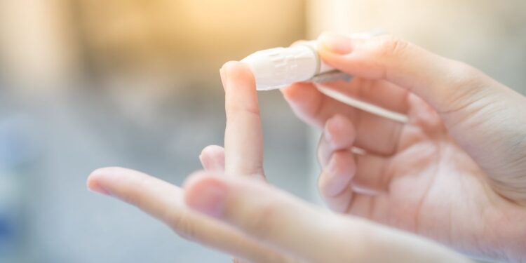 Finger prick blood test trial ‘could revolutionise’ Alzheimer’s diagnosis, say experts | UK News