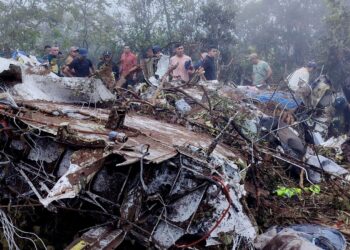 Colombia plane crash kills 15 including politician | World News