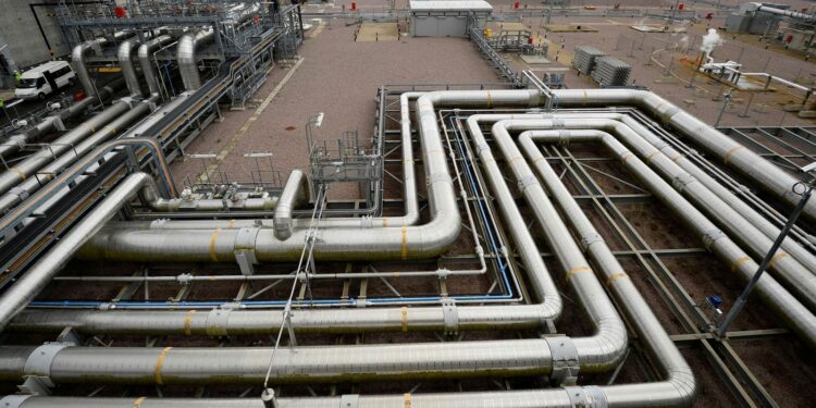 Gas prices soar 40% amid ‘perfect storm’ of pressures | Money News