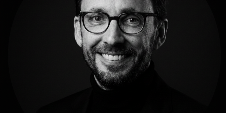 How Agentic AI Optimizes HCP Marketing and ROI in Life Sciences